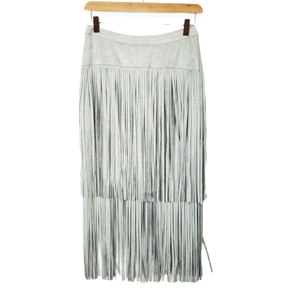 Lulus Dresses & Skirts - Lulu's grey layer fringe skirt size xs